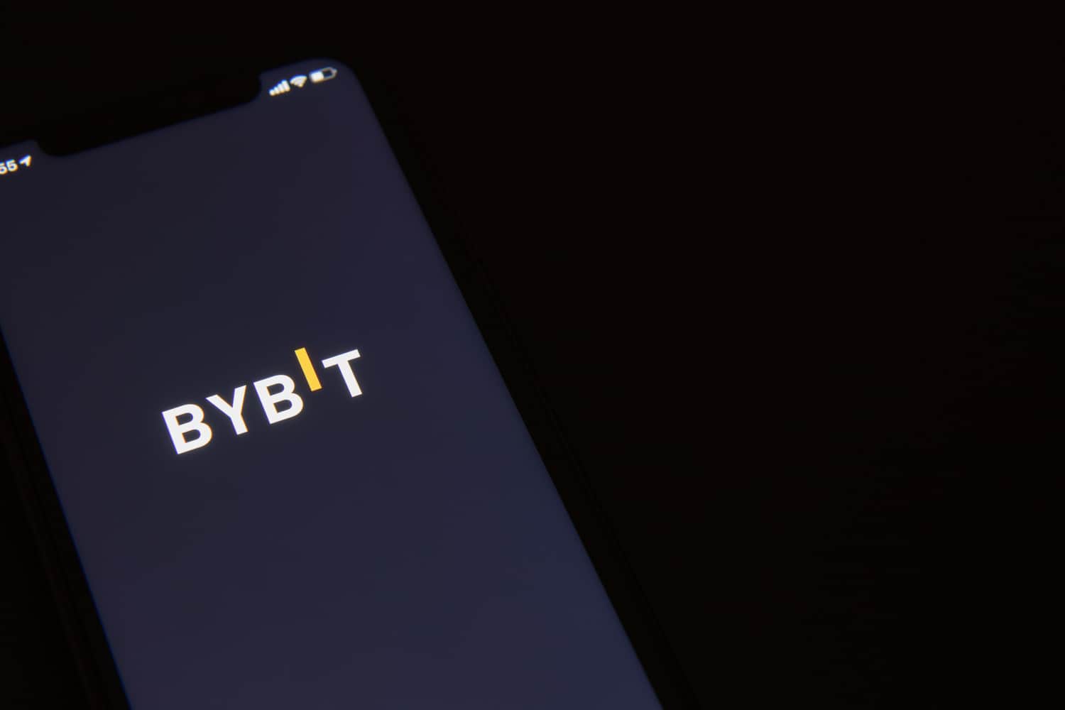 Bybit swapping cuts staff

