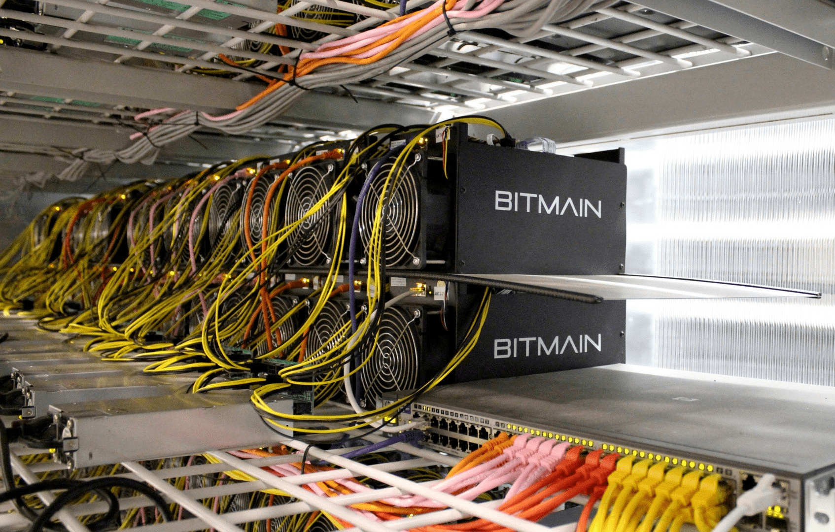 Bitmain Stops Selling Bitcoin Miners to Help Offload Chinese Miners’ Equipment