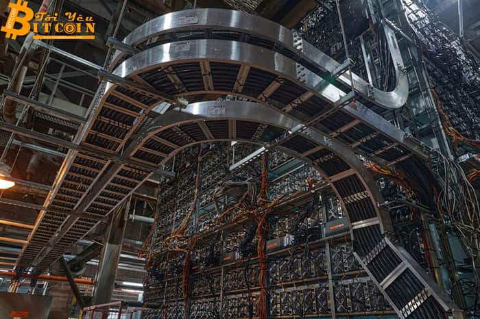 Heat from Bitcoin mining pool heats up a dreamy lake in New York
