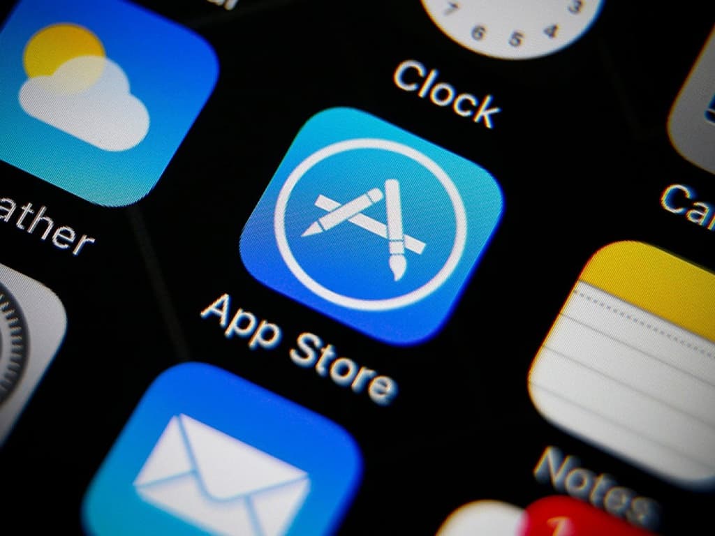 Apple App Store blocks Gnosis safe wallet update due to NFT “dispute”