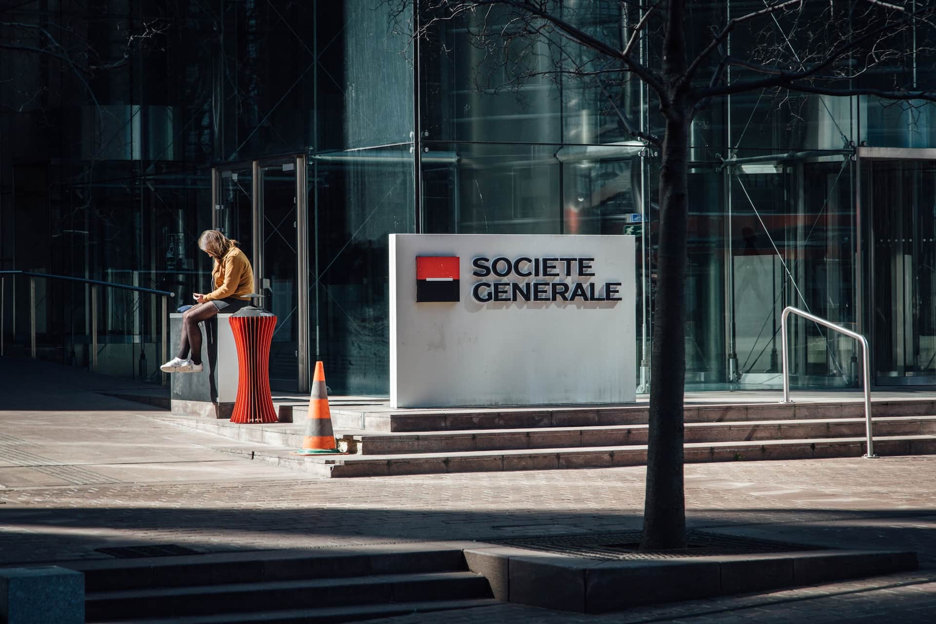 Societe Generale Bank information a “historic” twenty million DAI loan on MakerDAO