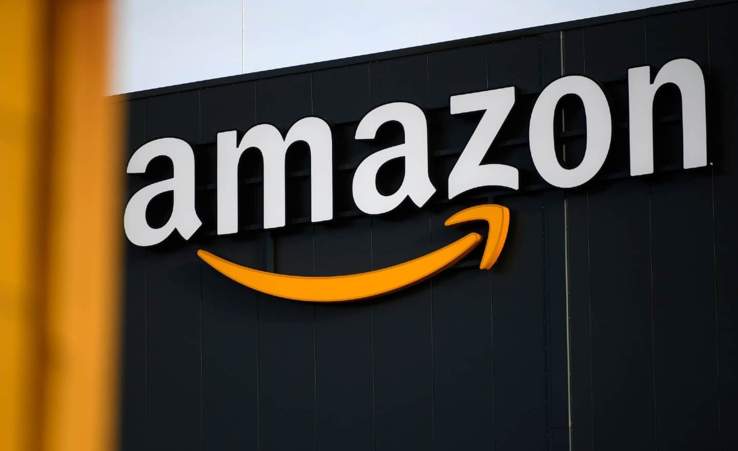 Amazon invests in NFT with WAX blockchain – WAXP “builds a column” in the midst of the market place storm
