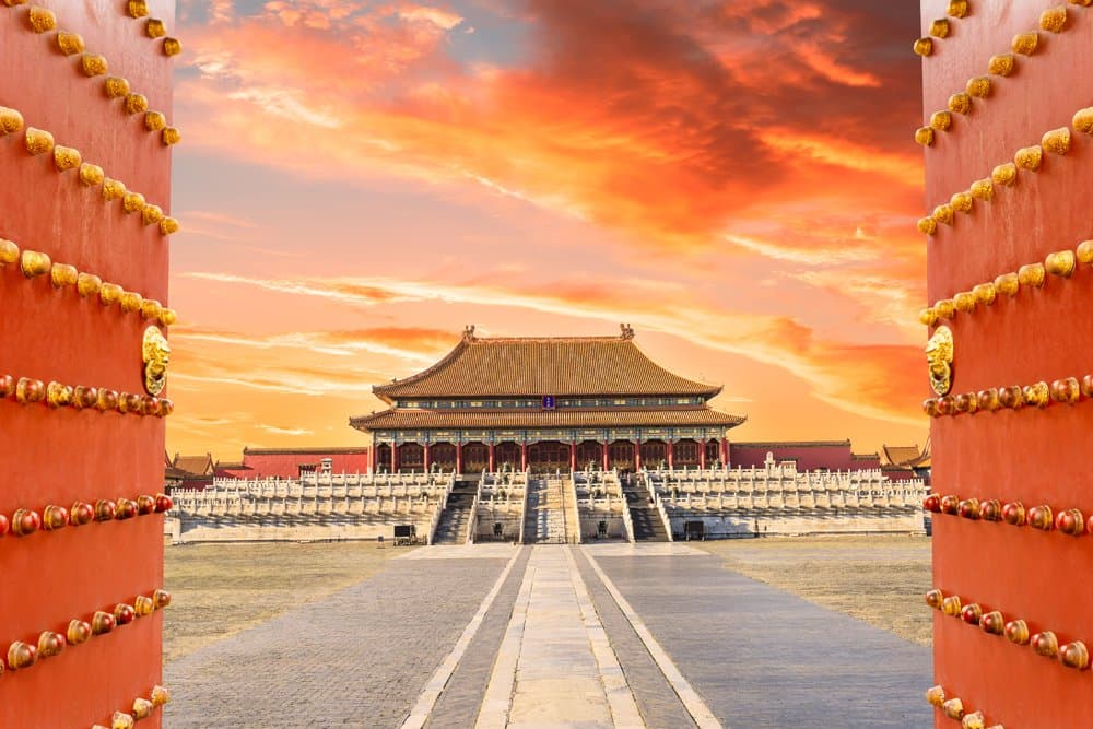 Chinese banking institutions are beginning to educate people today about the dangers of cryptocurrencies