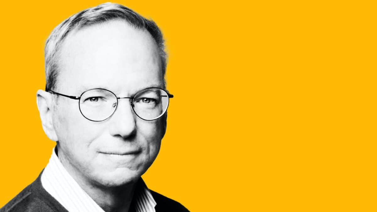 Former Google CEO turns into a advisor to Oracle Chainlink