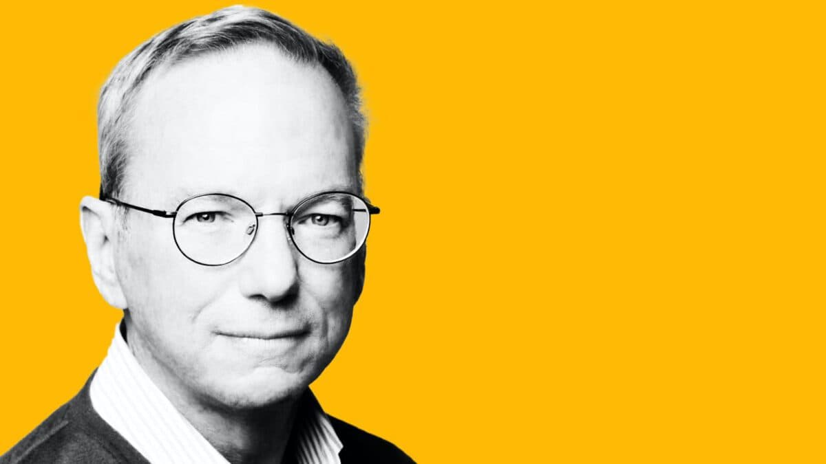 Former Google CEO turns into a advisor to Oracle Chainlink