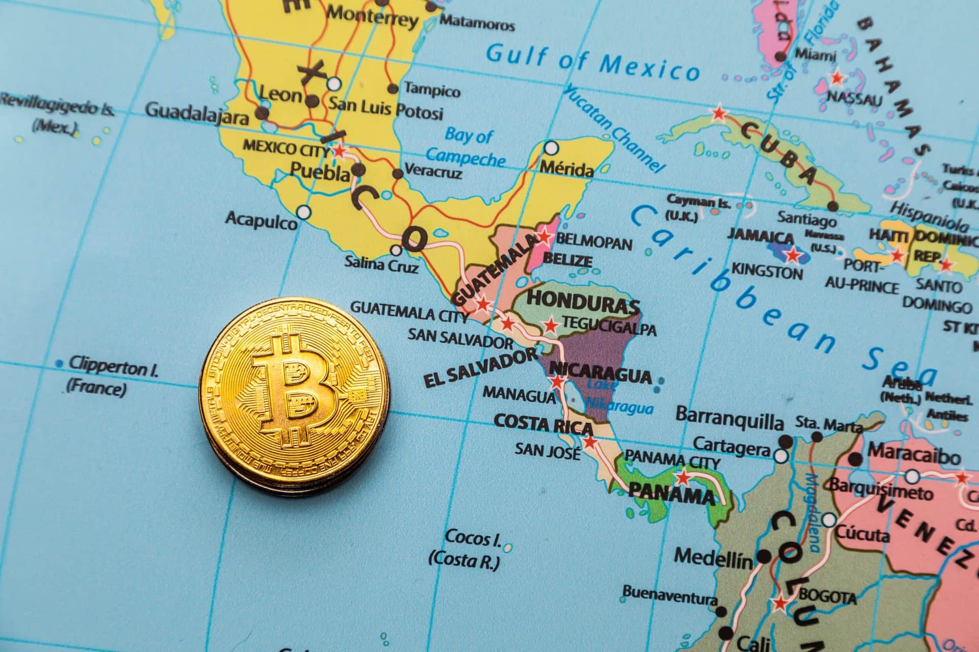 The IMF asks El Salvador to prevent making use of Bitcoin as a currency