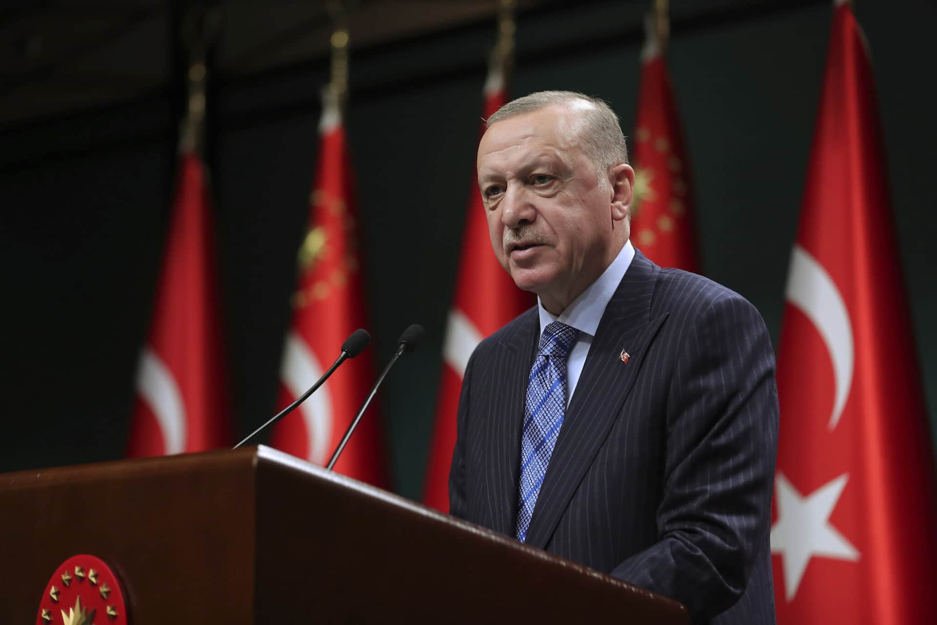 The Turkish president promotes analysis on cryptocurrencies and the Metaverse