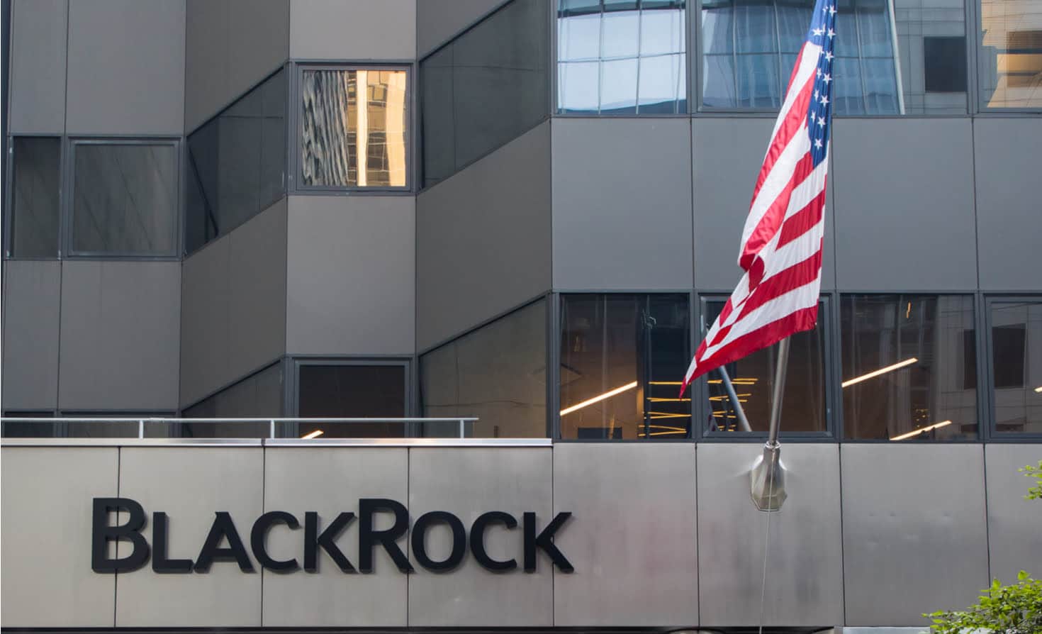 World’s Largest Wealth Management Firm BlackRock Signs Up To Open ETF For Cryptocurrencies & Blockchain