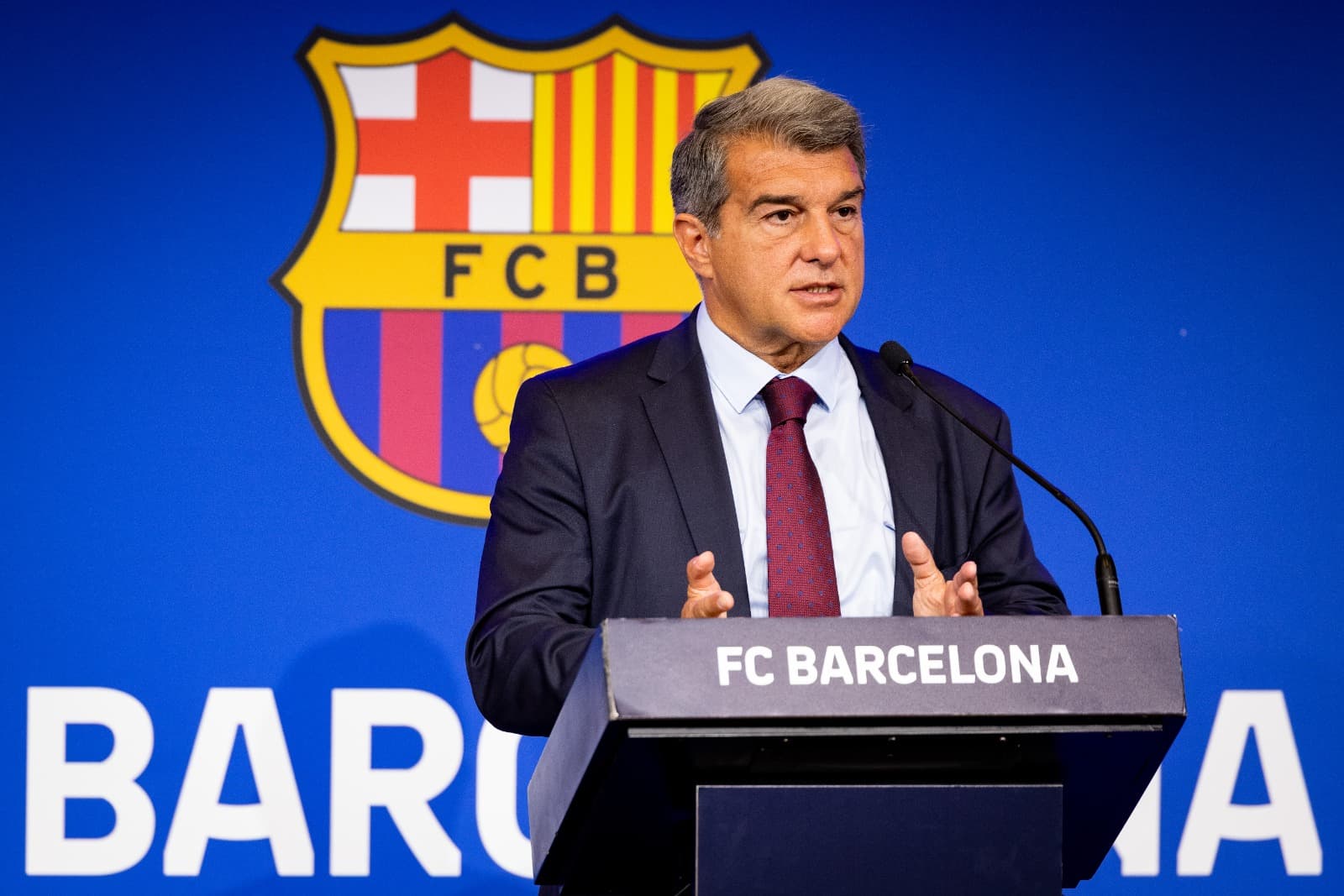 President Joan Laporta wants to issue NFTs for Barcelona