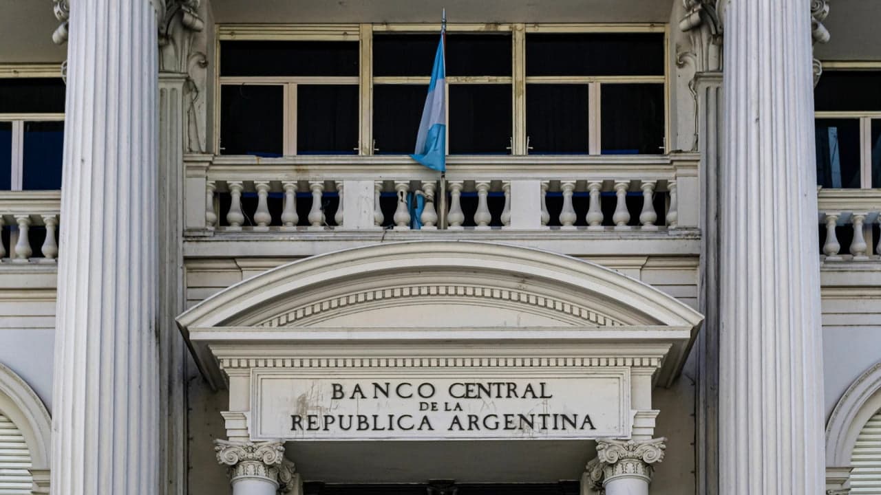 Argentina bans cryptocurrency trading by way of nationwide banking institutions