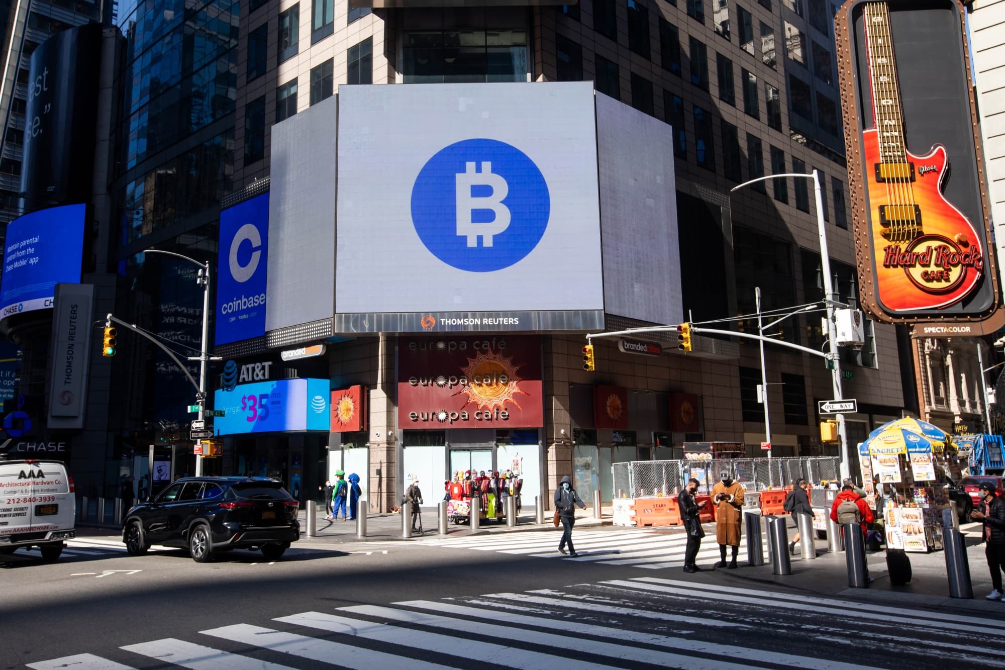 Bitcoin “out of phase” from the stock marketplace, but the cost is even now falling
