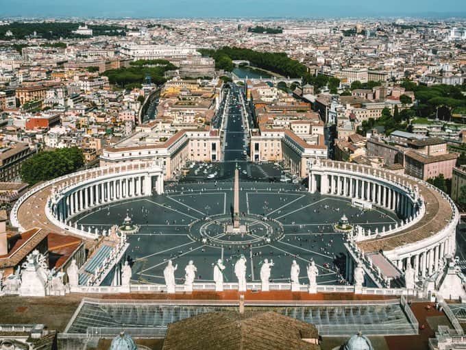 The Vatican launches the NFT gallery to “democratize art”