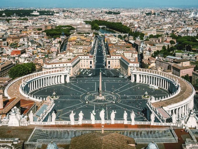 The Vatican launches the NFT gallery to “democratize art”