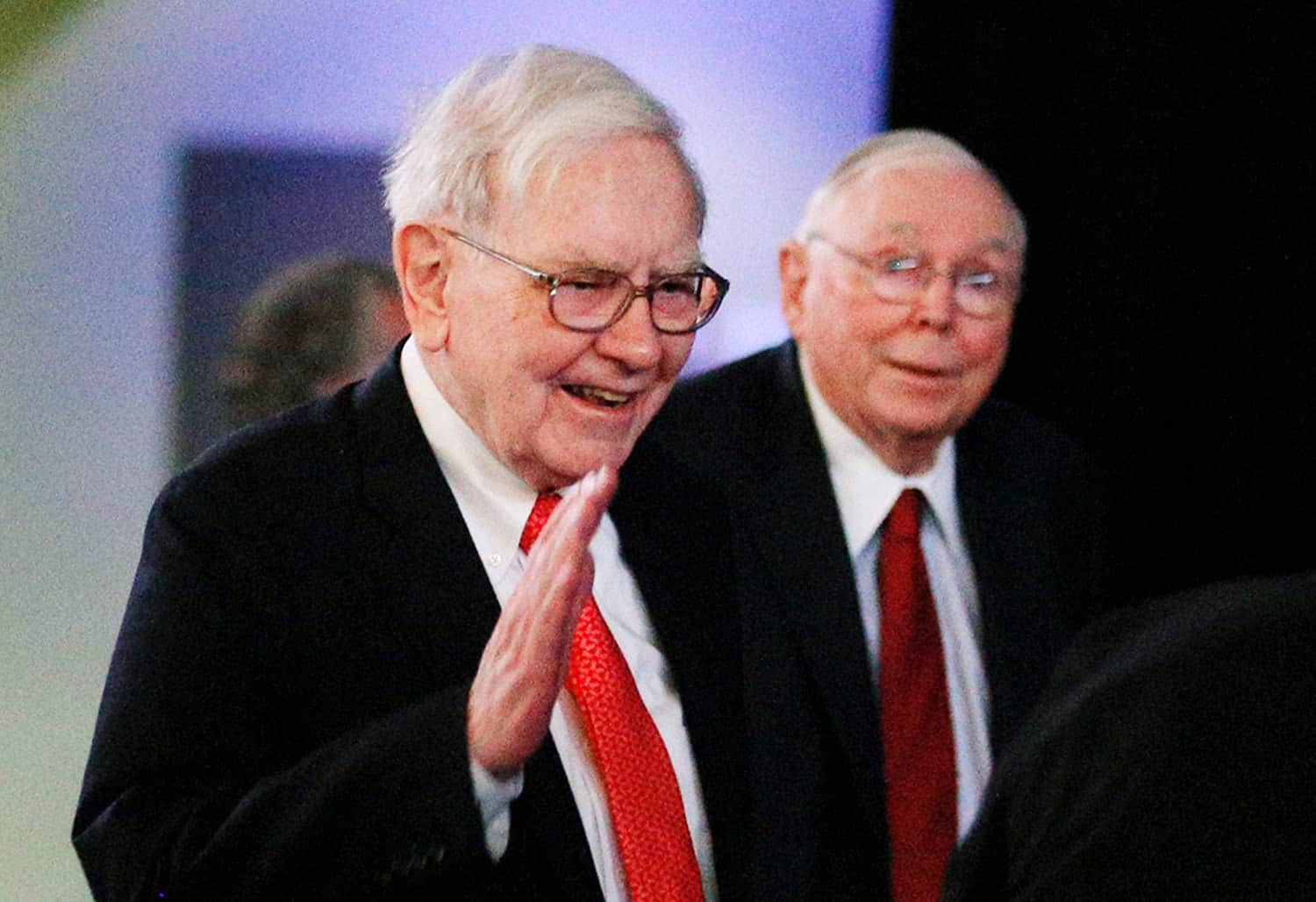 Warren Buffett “criticizes” Bitcoin even however the value drops to $ 25