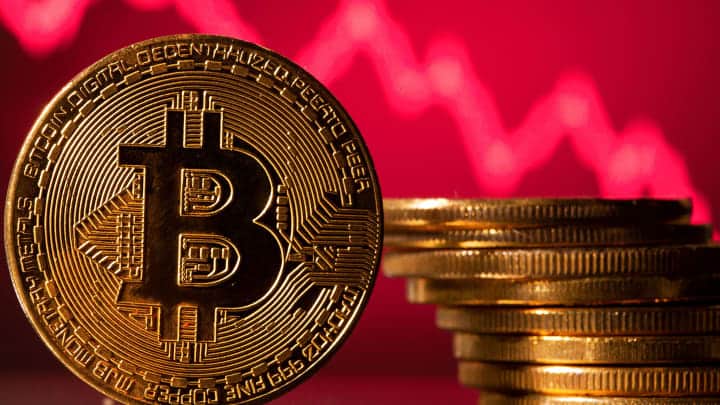 The biggest Bitcoin ETF in the globe has “evaporated” a lot more than 24,000 BTC in a single day