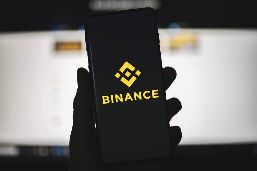 Question mark on the origin of Binance’s “bailout” income movement