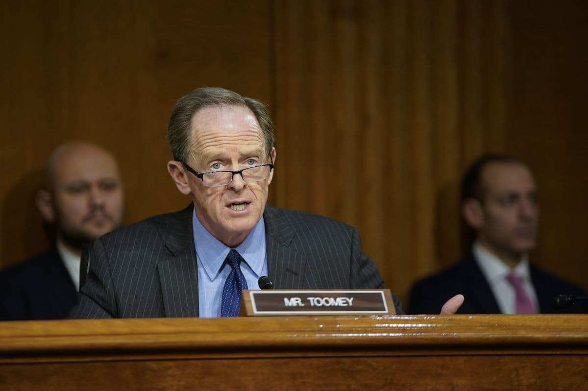 US Senator Presents Draft of New Stablecoin Management Law Even with 2 Weeks to Retirement