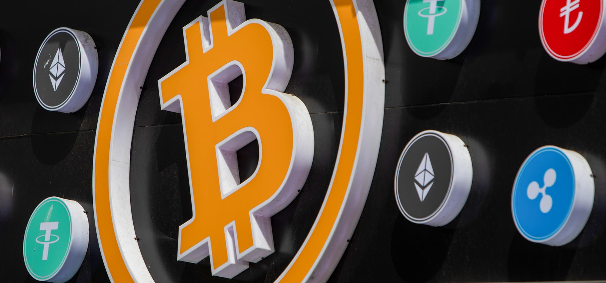 US warns banking institutions to expose cryptocurrency sector
