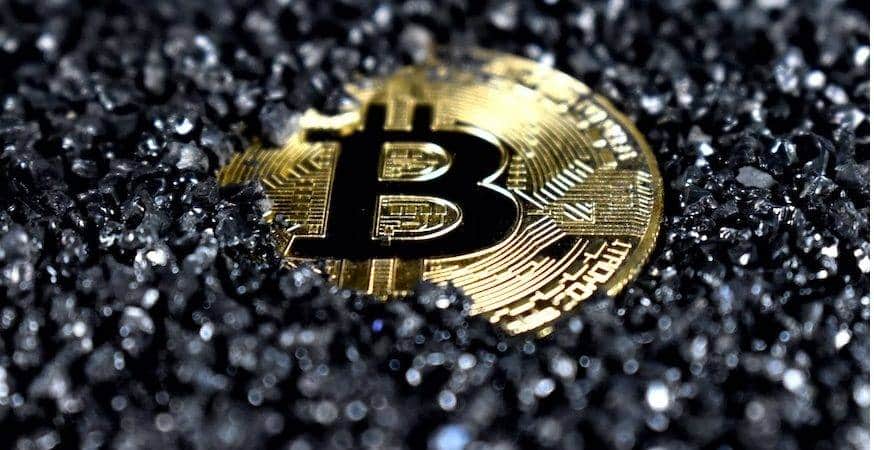 The Bitcoin network is “overloaded” with more than 460,000 pending transactions
