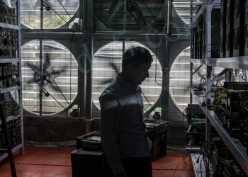 Chinese Bitcoin Mining Company Delivers First Machines to Kazakhstan