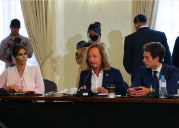 El Salvador Media Gives Blurry View of Brock Pierce and Skeptical Reactions to Bitcoin-Related Developments