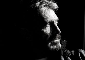 John McAfee is suspected of committing suicide in prison after being extradited to the US by the court for tax evasion