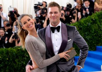 Power couple Tom Brady and Gisele Bündchen became FTX shareholders