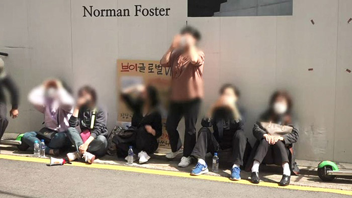 Victims of multi-level V Global go to ask for money.  Photo: SBS