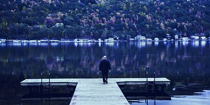 Local residents claim that the Bitcoin mining facility has changed the ecology of the lake.  Photo: Shutterstock.