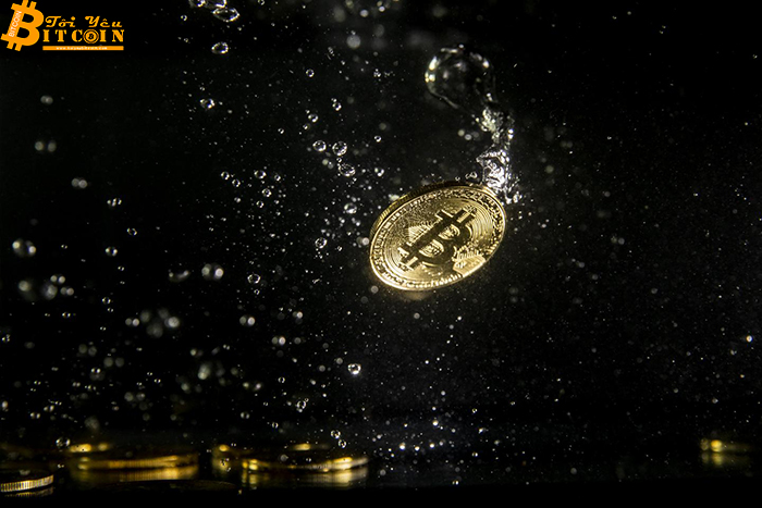 Bitcoin price drops for the first time since 2011 for 5 consecutive months