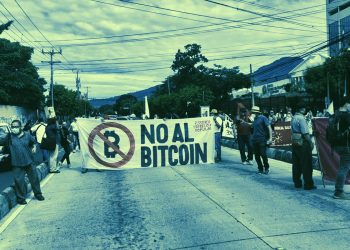 El Salvadorans protest the Bitcoin law