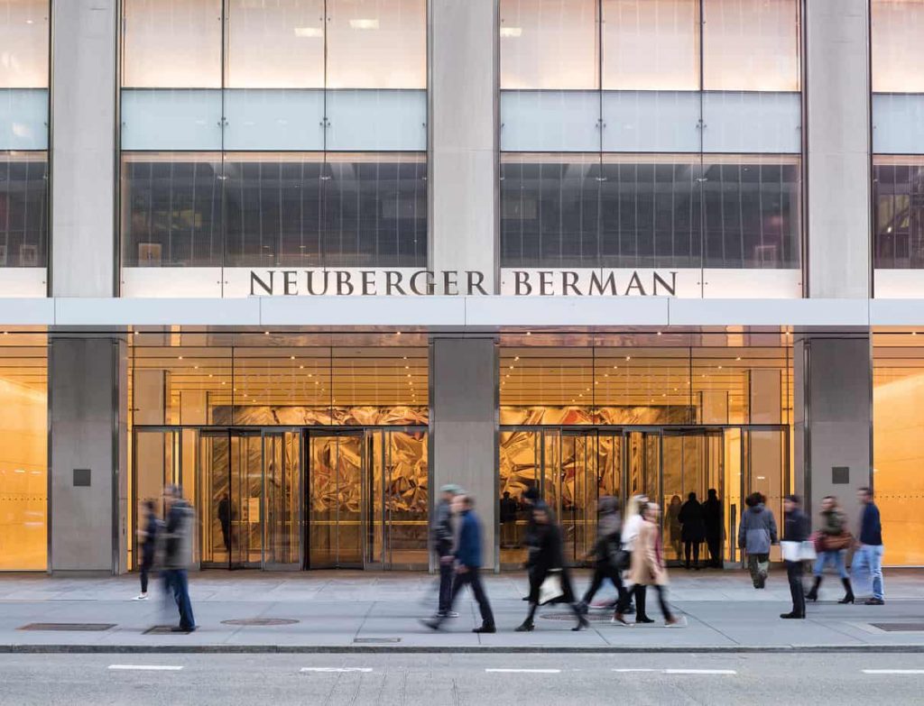 $ 400 billion hedge fund Neuberger Berman adds BTC and ETH to the portfolio