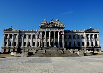 Uruguay introduces a law to allow cryptocurrency payments