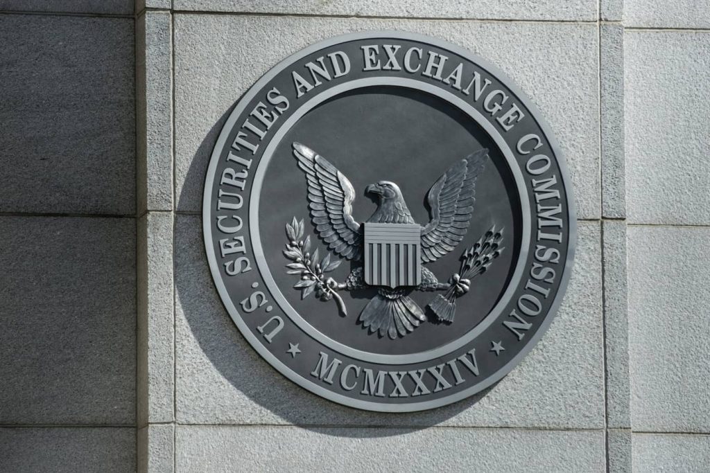 What can the SEC learn from the German regulator to monitor the cryptocurrency market?