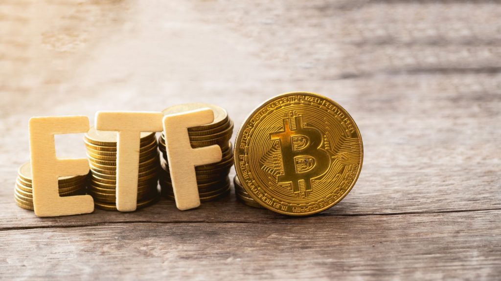 Bloomberg Strategist Says US Will Approve Bitcoin ETF In October, BTC Price Hits $ 100,000