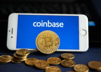 Coinbase confirms internal error about sending security alerts to 125,000 accounts