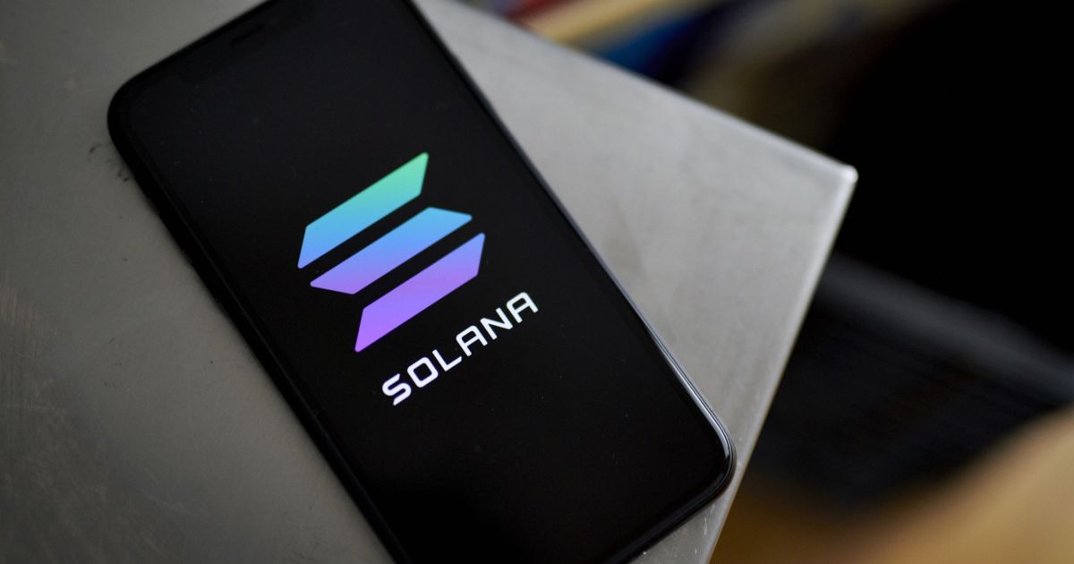 Cash Flow in Institutional Investors' Altcoin Products Tested Peak - Solana (SOL) Still in Focus