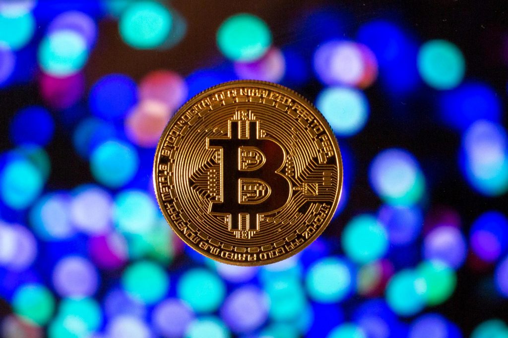 Bitcoin Rises Due To $ 1.6 Billion Buy Order From "Whale" And "Rumors" About ETF Approval