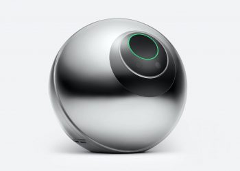 Worldcoin controversy - a cryptocurrency project that requires users to "scan" to receive tokens