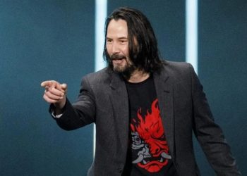 "Matrix" star Keanu Reeves owns cryptocurrency, "critiques" NFT and metaverse