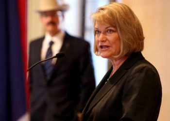 The US Senator will present "full" crypto regulation in 2022