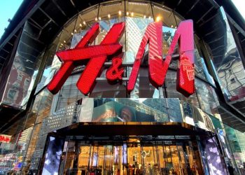 Fashion giant H&M denies rumors of joining the metaverse with CEEK VR (CEEK)