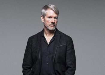 MicroStrategy's CEO is adamant not to sell Bitcoin despite the fact that the market is entering "winter" long term