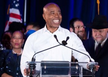 The mayor of New York receives a salary in BTC and ETH