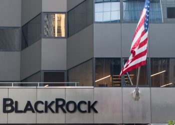 World's Largest Wealth Management Firm BlackRock Signs Up To Open ETF For Cryptocurrencies & Blockchain