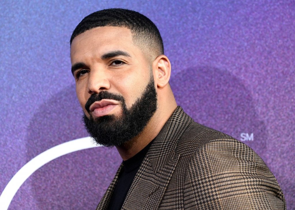 Rapper Drake is betting $ 1.26 million in Bitcoin on Super Bowl results