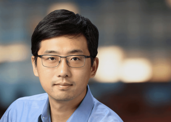 The co-founder of the IoTeX blockchain urges investors to hold onto cryptocurrencies for now