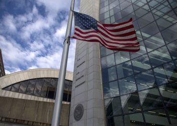 US lawmakers urge the SEC to stop working "paralyze" cryptocurrency markets, hindering innovation