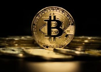Many specialists think that Bitcoin can attain 200,000 USD