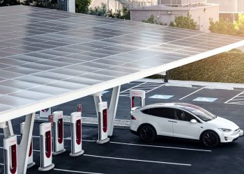 An initiative has appeared to mine Bitcoin with solar energy, using Tesla's technology